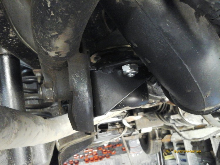 VW T3 / T25 Motorhalterung Adapter.jpg